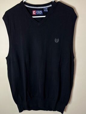 Chaps Men's XL Black V-Neck Sweater Vest - 100% Cotton P2P 26”